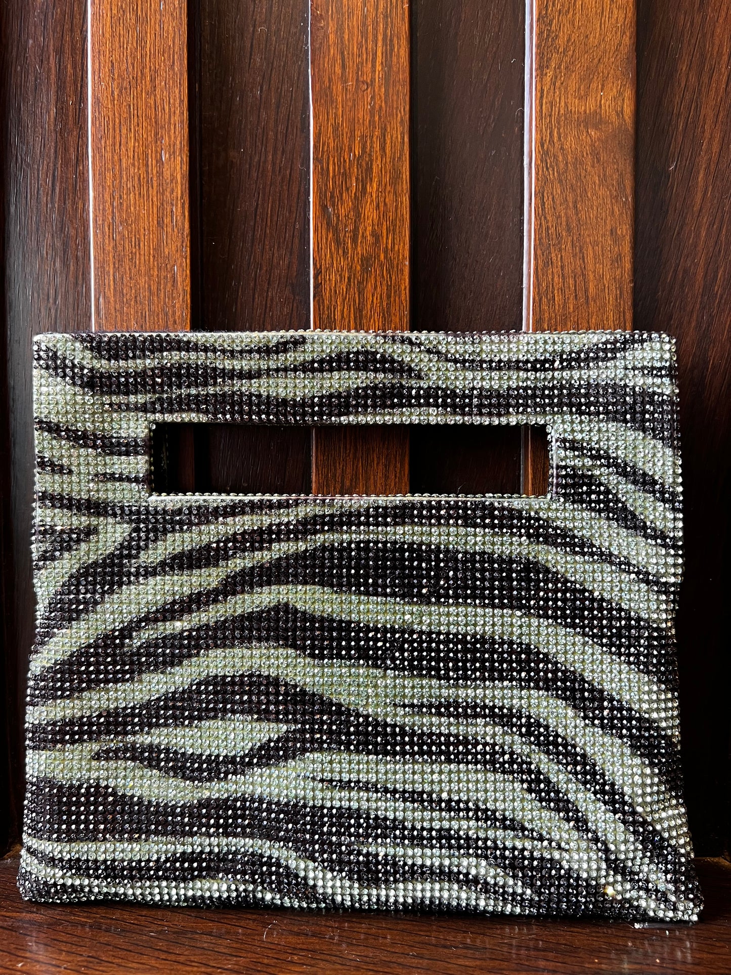 Zebra Pouchette