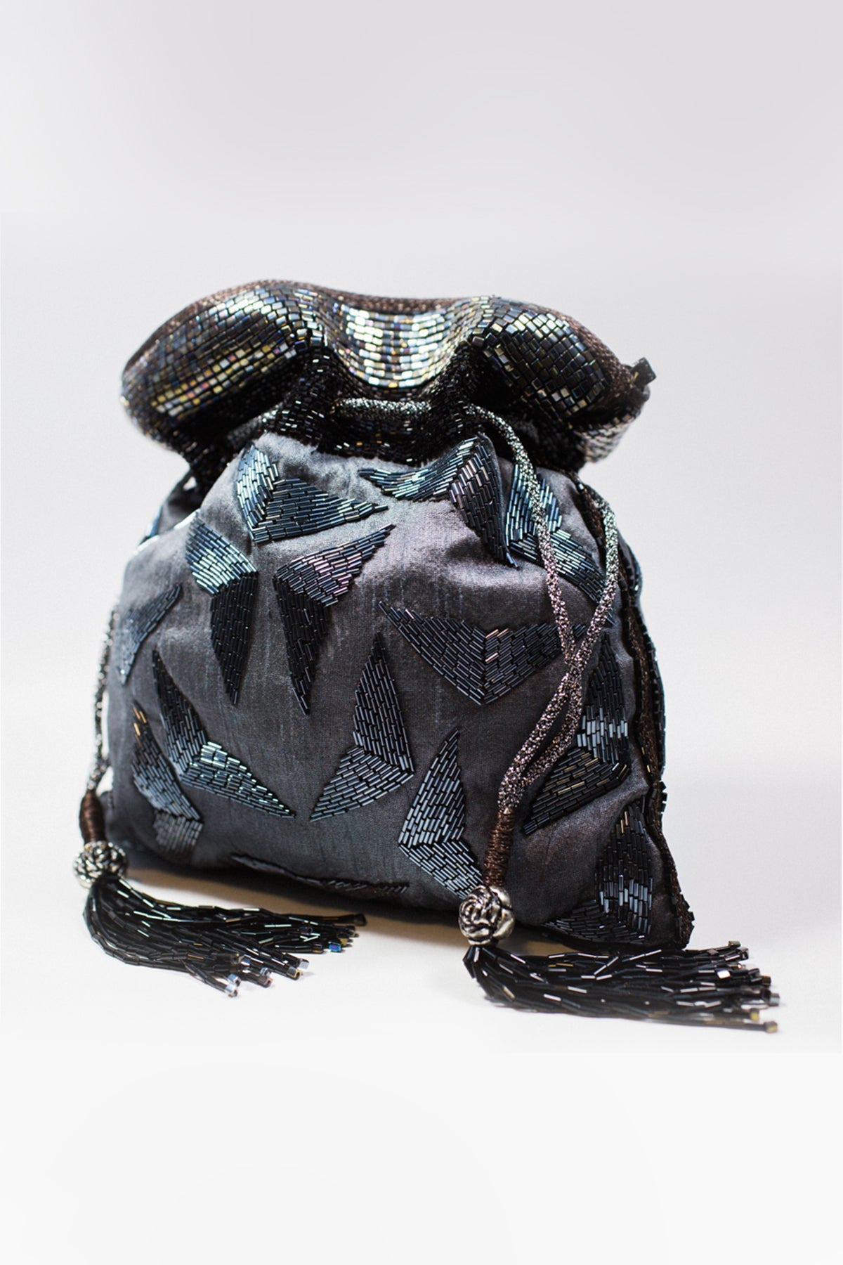 Onyx Grey Potli